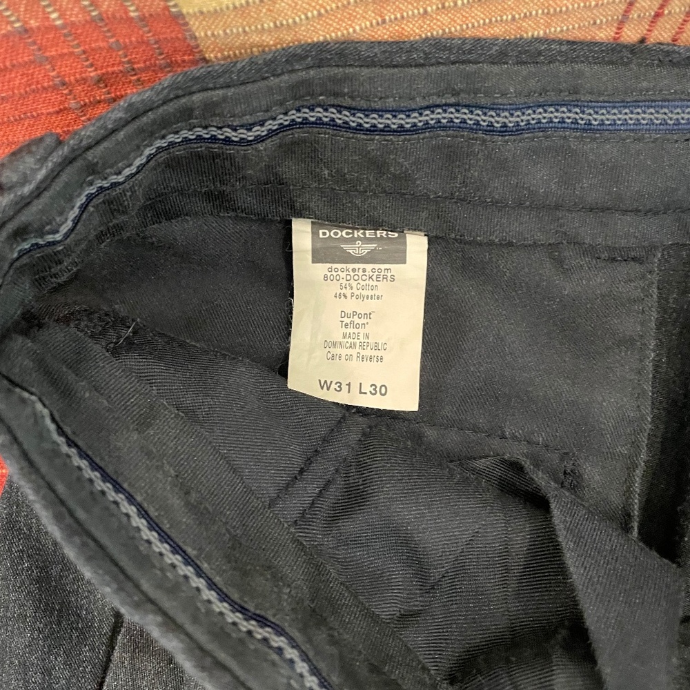 DOCKERS Men's Gray dress slacks - Picture 4 of 4